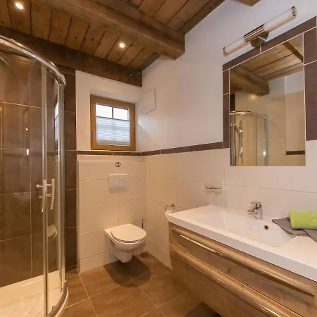 In With Ski-in Ski-out Access Semesterbostad *