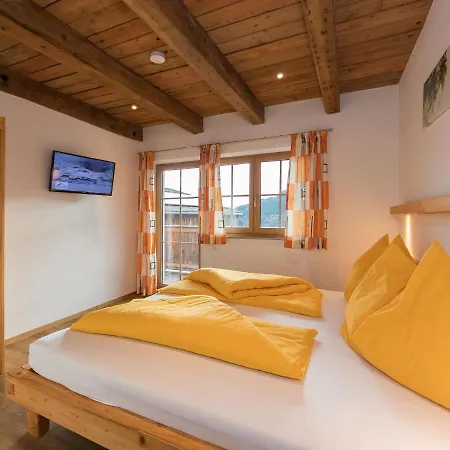 Semesterbostad In With Ski-in Ski-out Access Kaprun