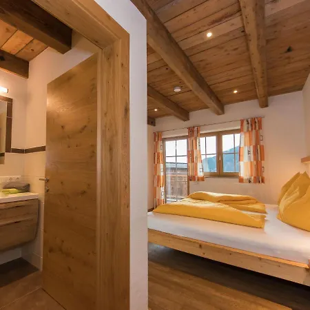 Semesterbostad In With Ski-in Ski-out Access